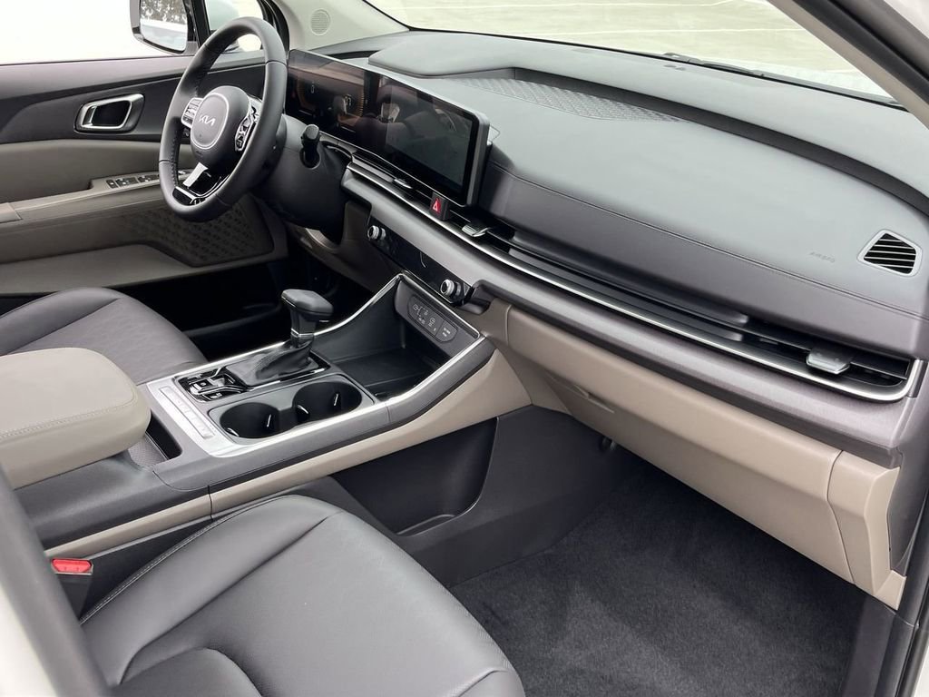 New 2026 Kia Carnival EX image 28