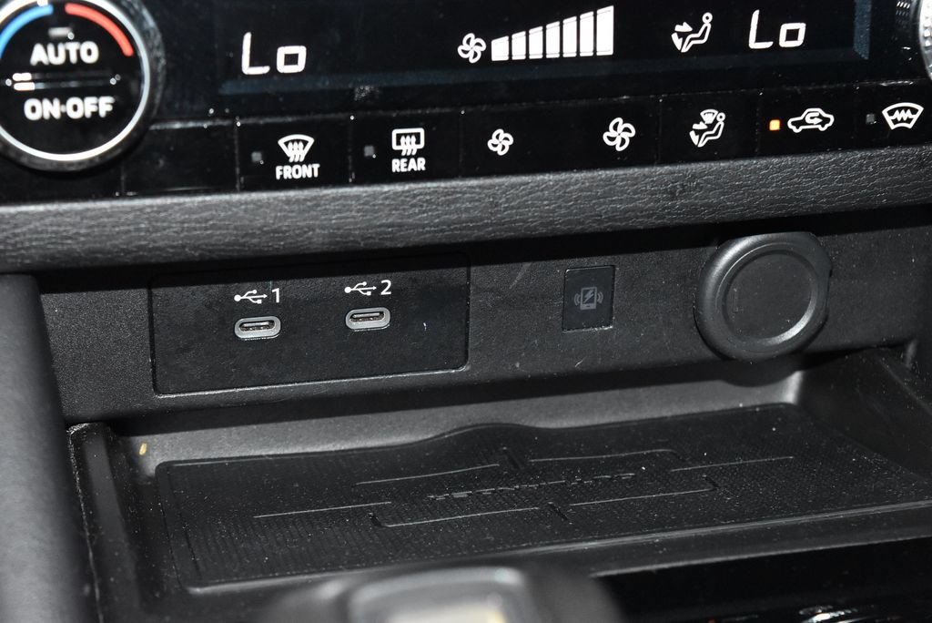 Used 2025 Mitsubishi Outlander SE AWD/4WD image 14