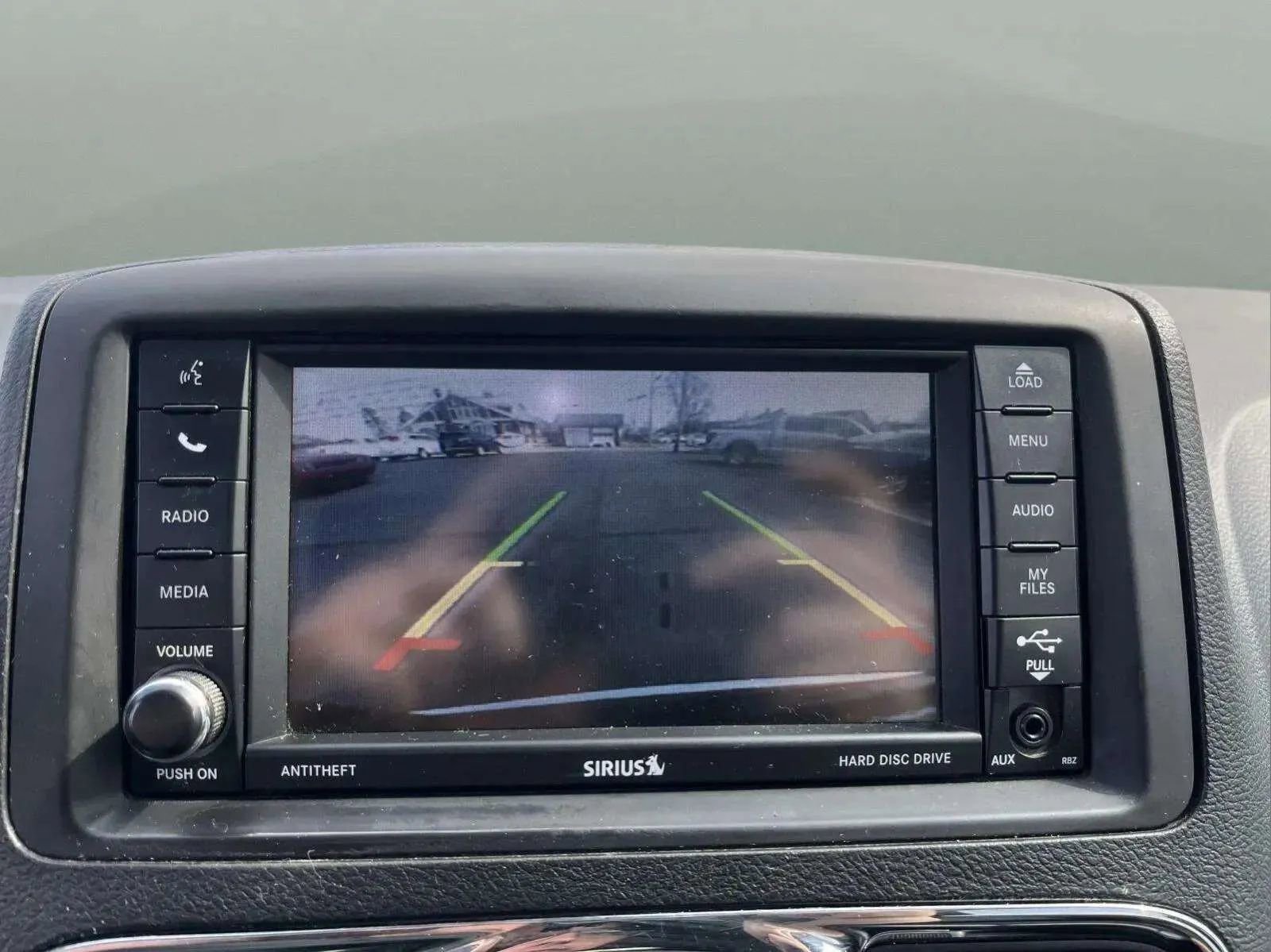 Used 2014 Chrysler Town & Country Touring image 15