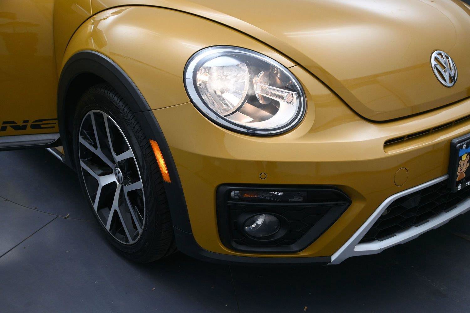Used 2017 Volkswagen Beetle 1.8T Dune FWD image 18