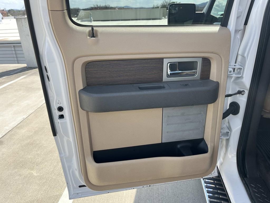 Used 2013 Ford F150 Lariat w/ Luxury Equipment Group image 17