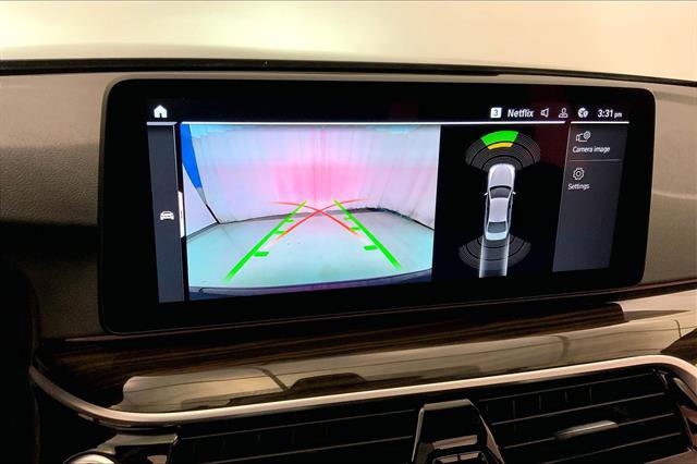 Certified 2022 BMW 540i xDrive w/ M Sport Package image 17