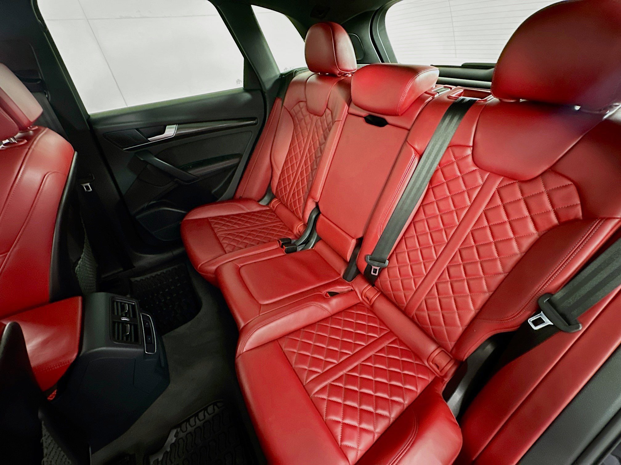 Used 2023 Audi SQ5 Premium Plus w/ Premium Plus Package image 23