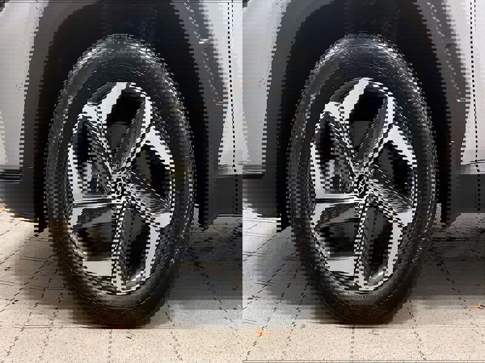 Used 2024 Hyundai Tucson Limited image 7