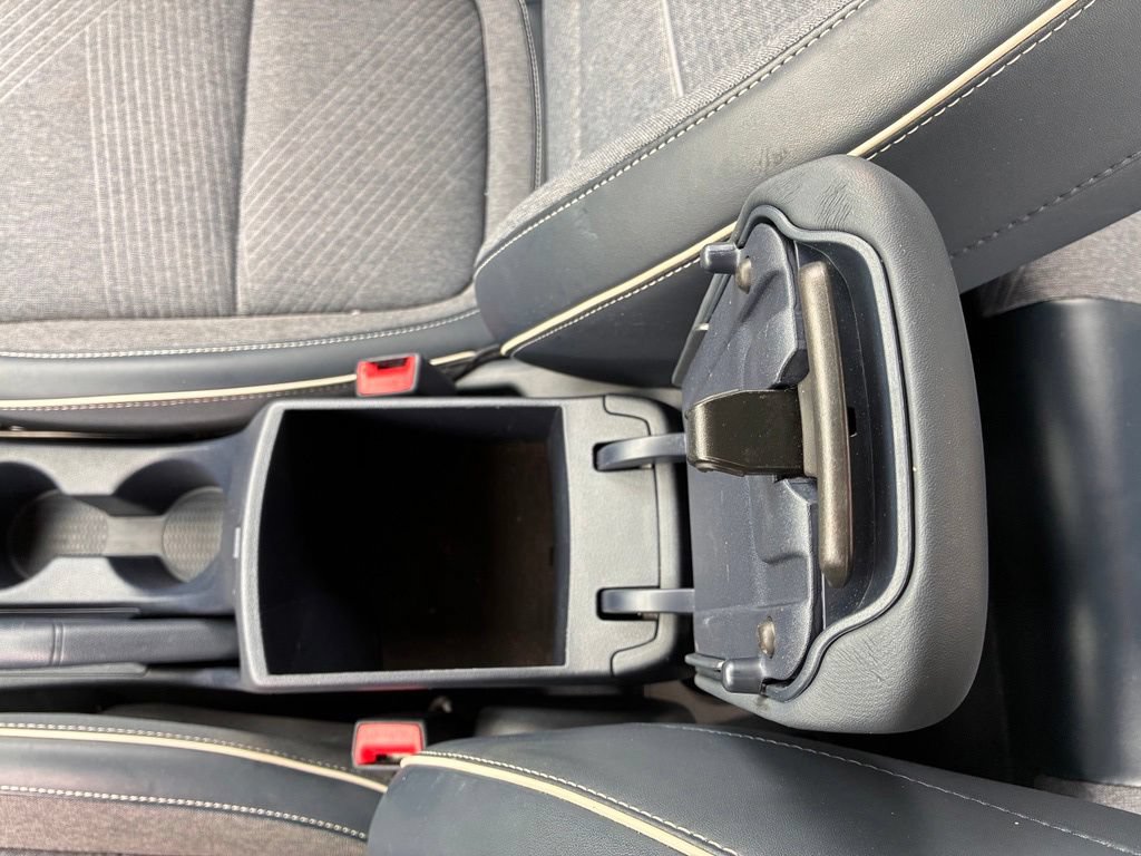 Used 2021 Hyundai Venue FWD image 36