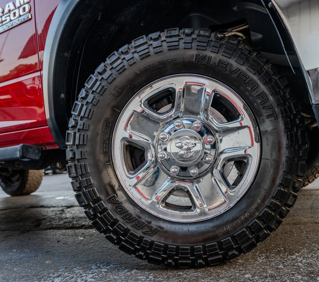 Used 2018 RAM 2500 Tradesman w/ Chrome Appearance Group image 13