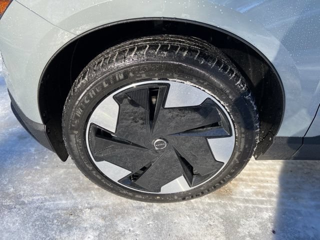 New 2026 Volvo EX30 Plus RWD image 9