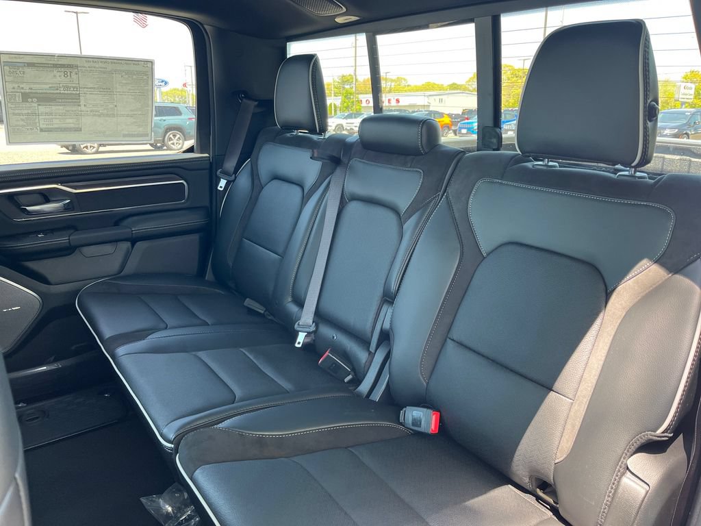 New 2026 RAM 1500 Laramie AWD/4WD image 26