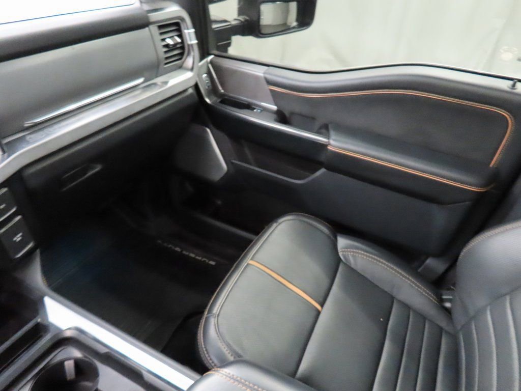 Used 2024 Ford F250 Platinum image 33