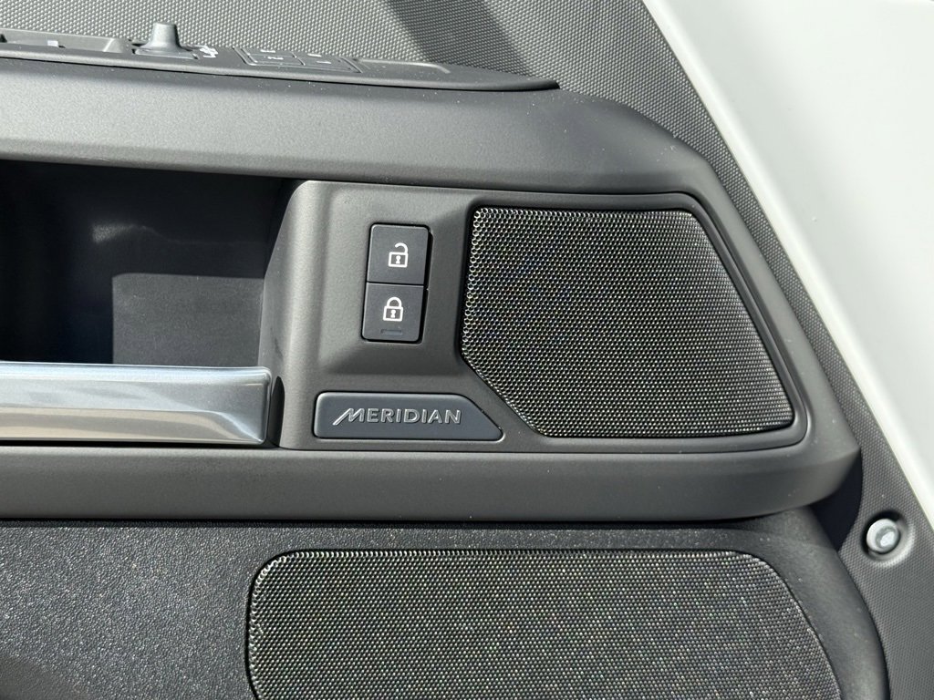 New 2026 Land Rover Defender 110 S image 34