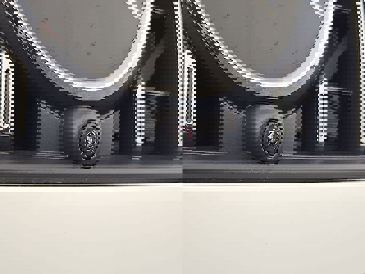 New 2025 Mercedes-Benz GLC 63 AMG S image 43