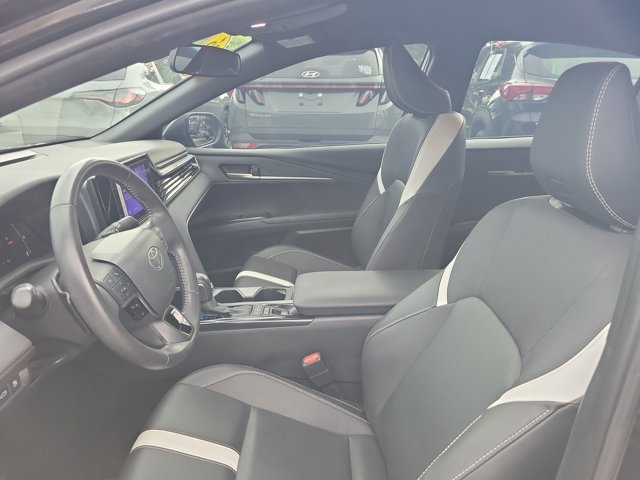 Used 2025 Toyota Camry SE FWD image 22