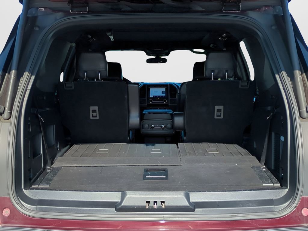 Used 2021 Ford Expedition XLT image 12