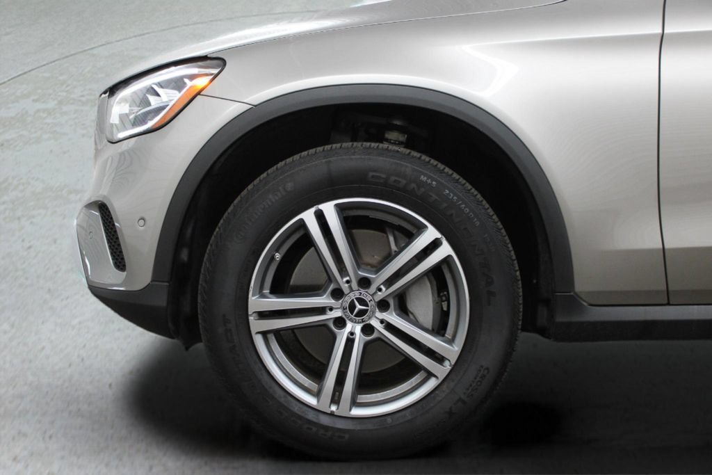 Used 2022 Mercedes-Benz GLC 300 image 6