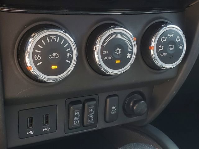 Used 2018 Mitsubishi Outlander Sport SEL FWD image 19