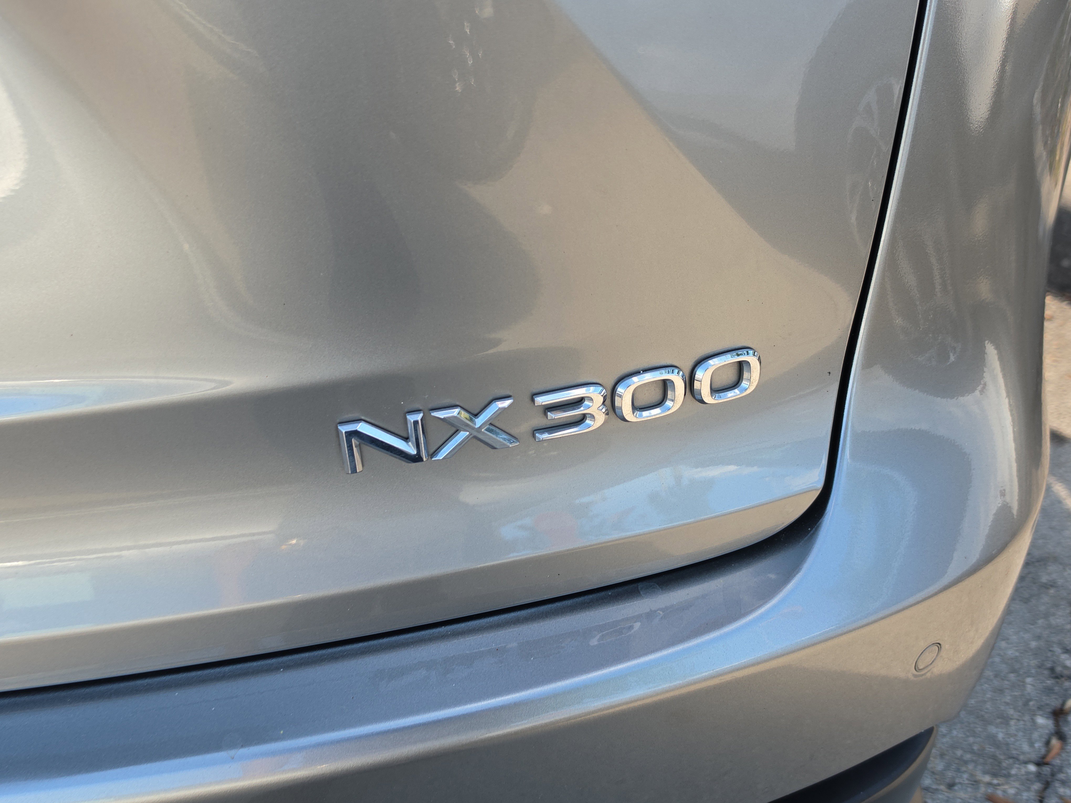 Used 2018 Lexus NX 300 AWD w/ Comfort Package image 6