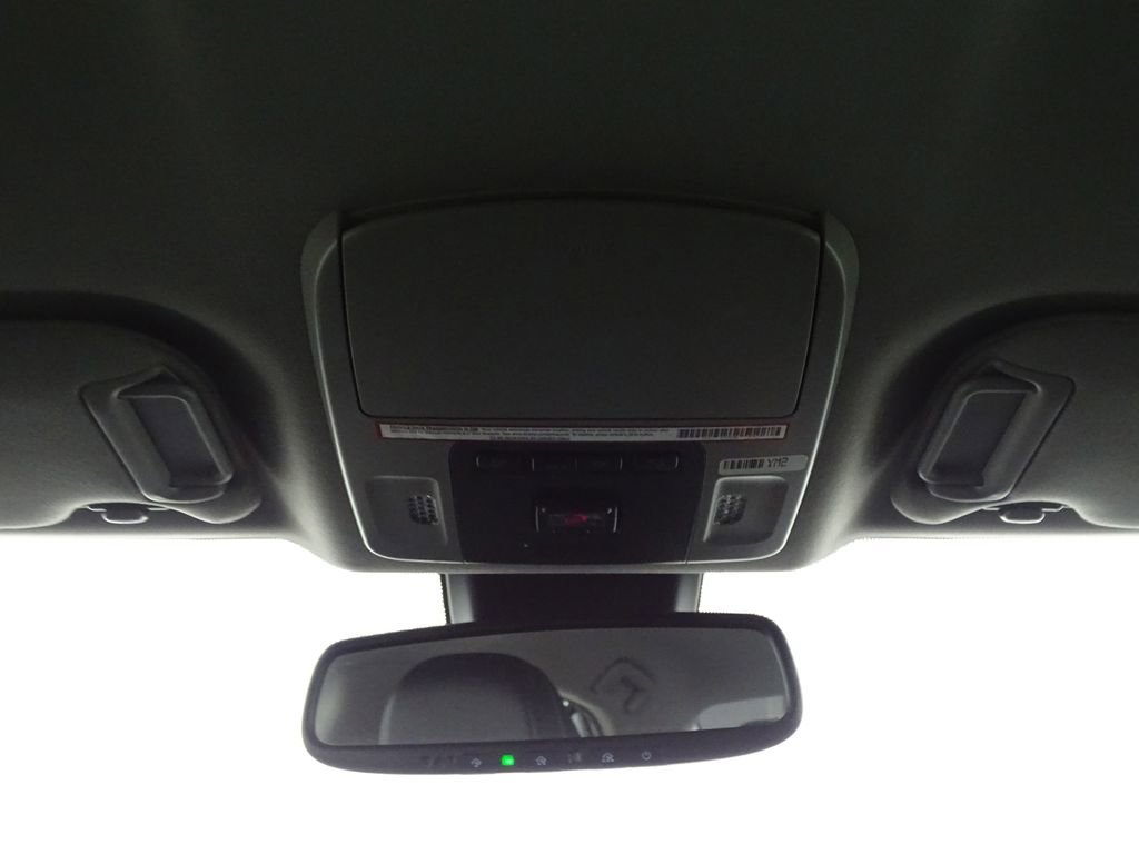 Used 2021 Toyota Camry XSE FWD image 23