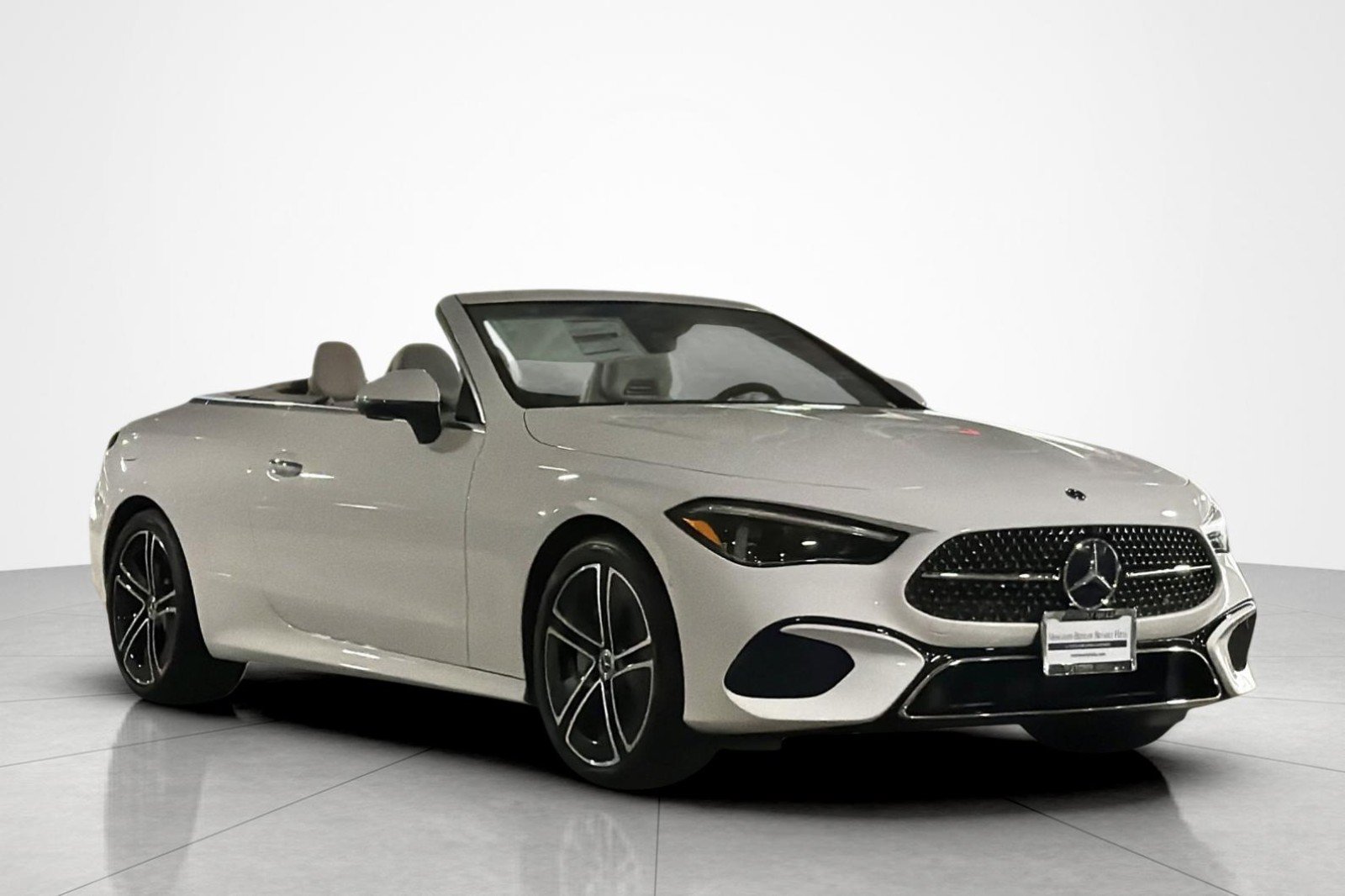 New 2027 Mercedes-Benz CLE 300 4MATIC Cabriolet image 7