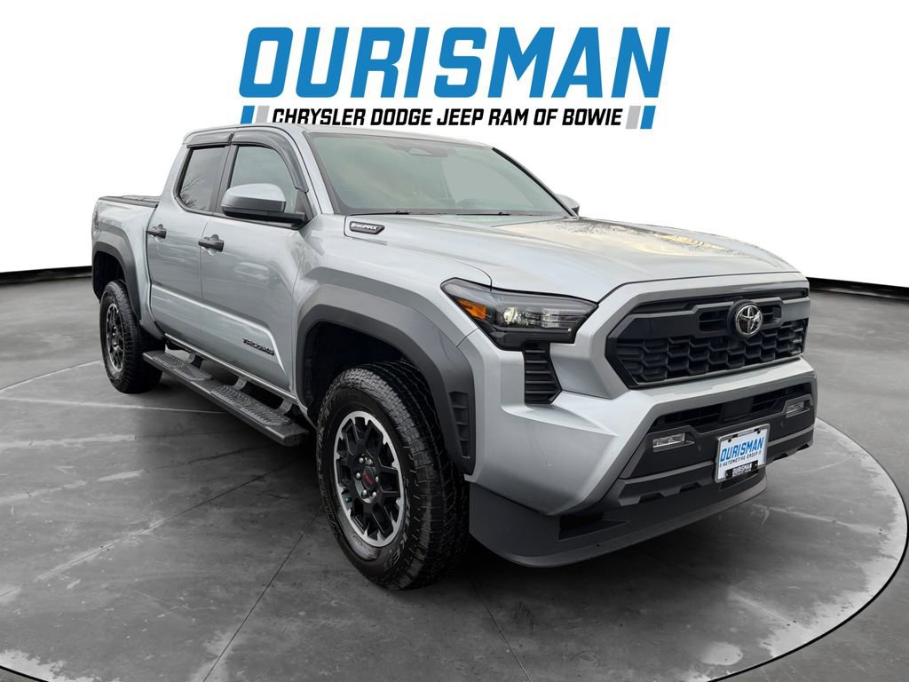 Used 2025 Toyota Tacoma TRD Off-Road image 1
