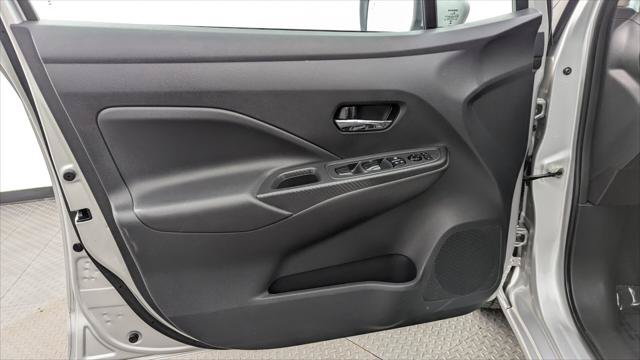 Used 2025 Nissan Versa SV FWD image 13