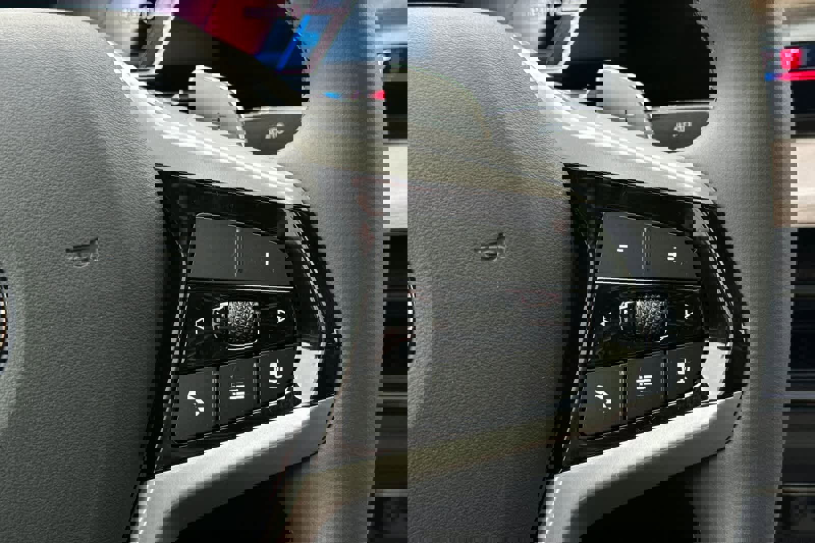 Used 2025 BMW 330i xDrive Sedan image 26