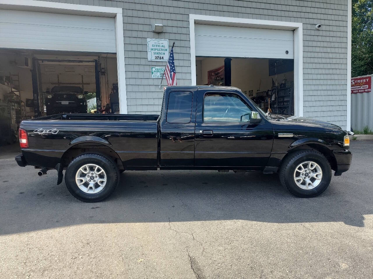 Used 2010 Ford Ranger XLT AWD/4WD image 8