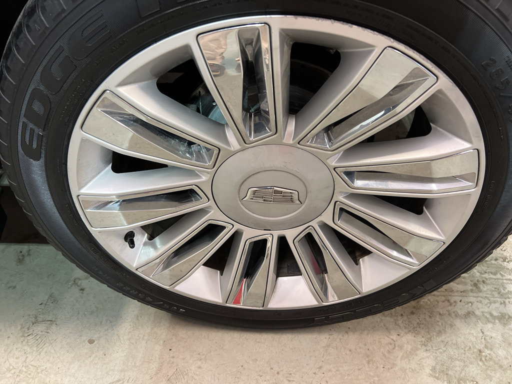 Used 2016 Cadillac Escalade Platinum AWD/4WD image 36