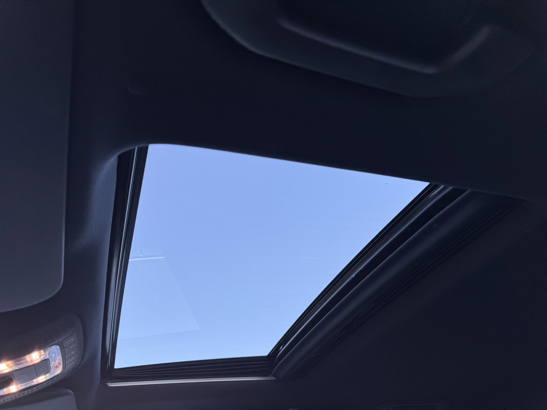 Used 2024 Mercedes-Benz GLE 450e 4MATIC image 21