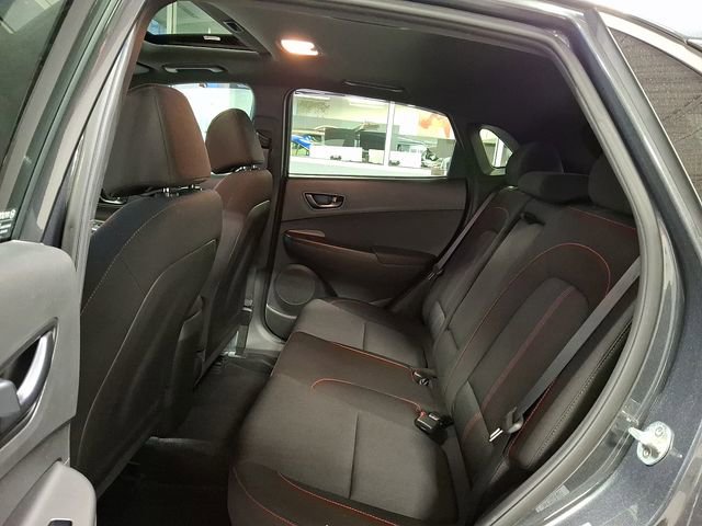 Used 2022 Hyundai Kona N Line w/ Tech Package image 9