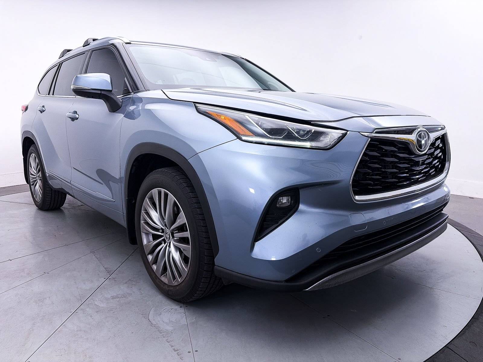 Used 2021 Toyota Highlander Platinum AWD/4WD image 14