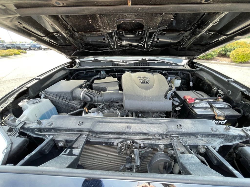 Used 2022 Toyota Tacoma SR image 33
