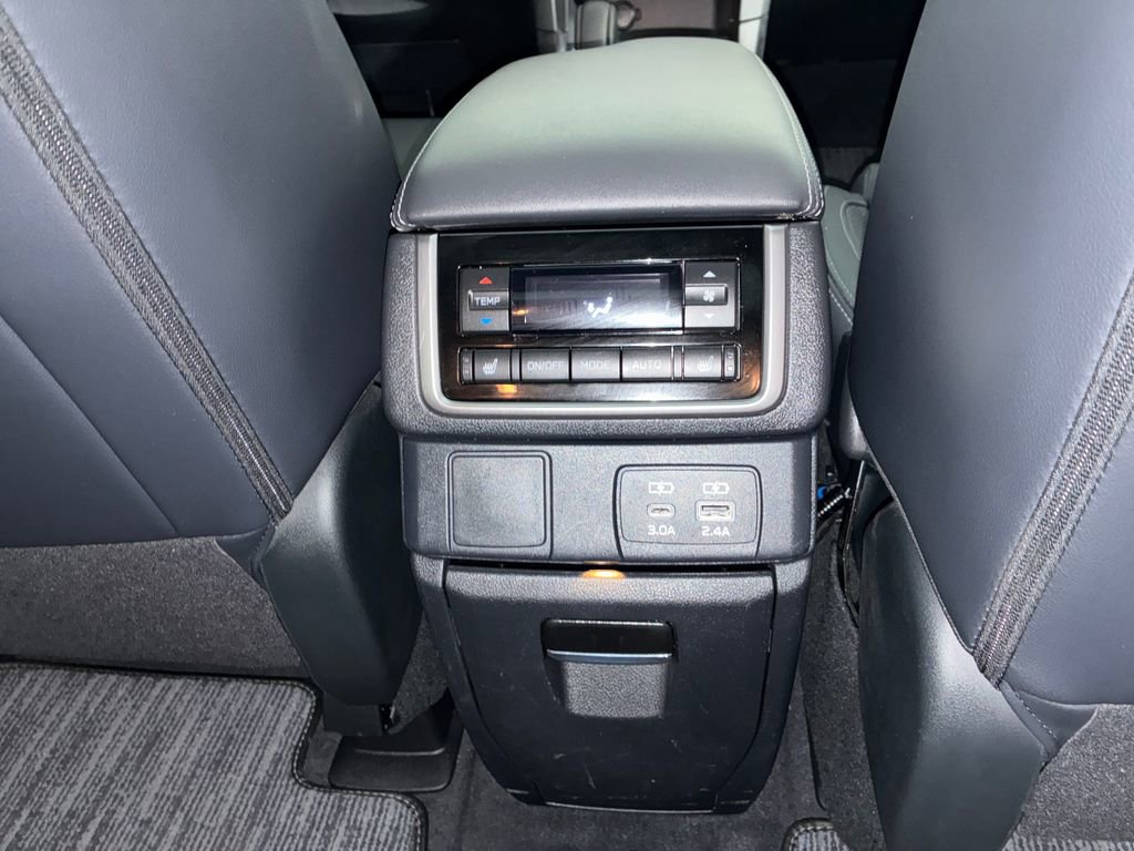 Used 2023 Subaru Ascent Limited w/ Technology Package image 30