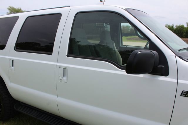Used 2002 Ford Excursion XLT AWD/4WD image 6