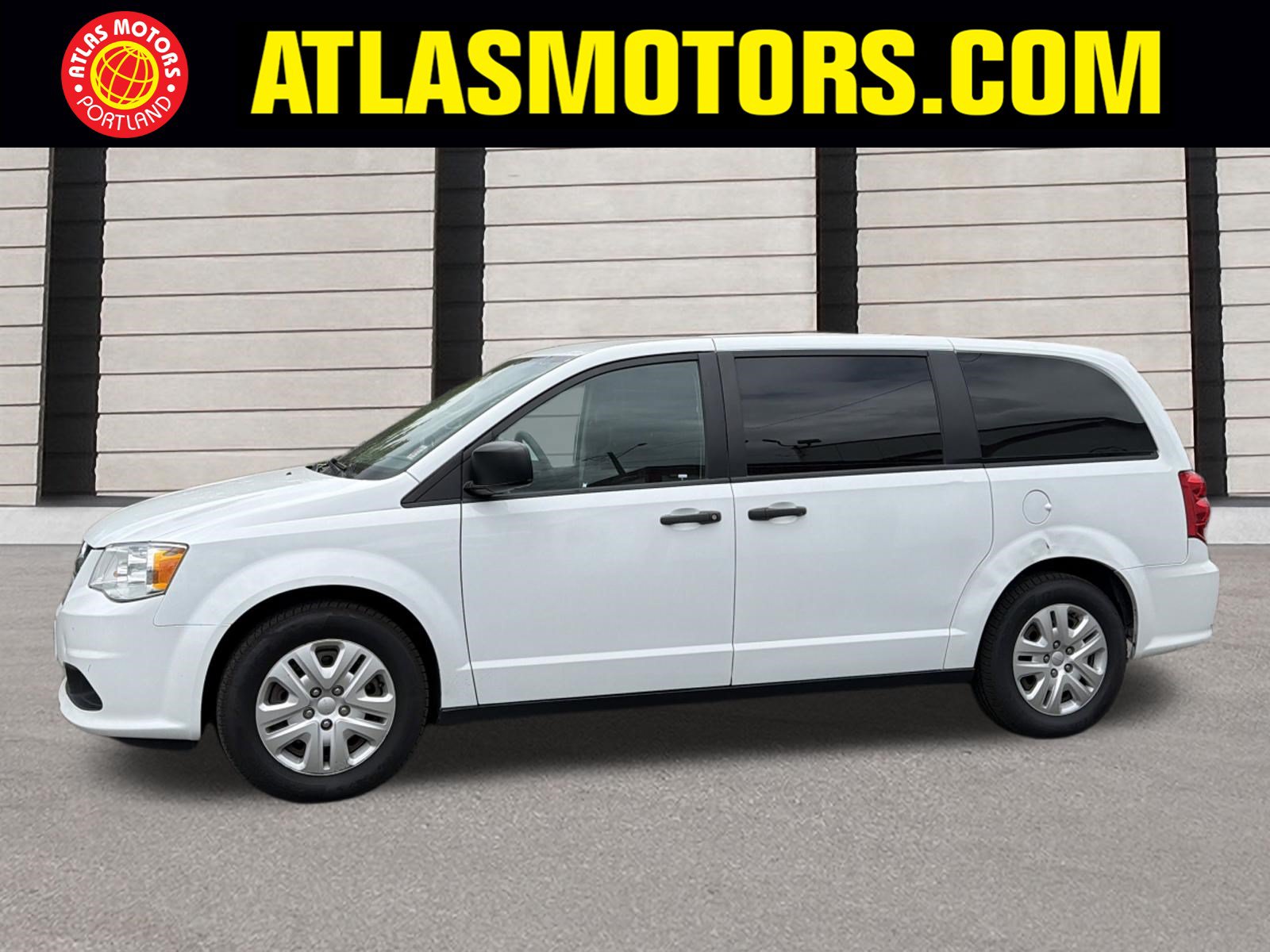 Used 2019 Dodge Grand Caravan w/ UConnect Hands-Free Group FWD image 1