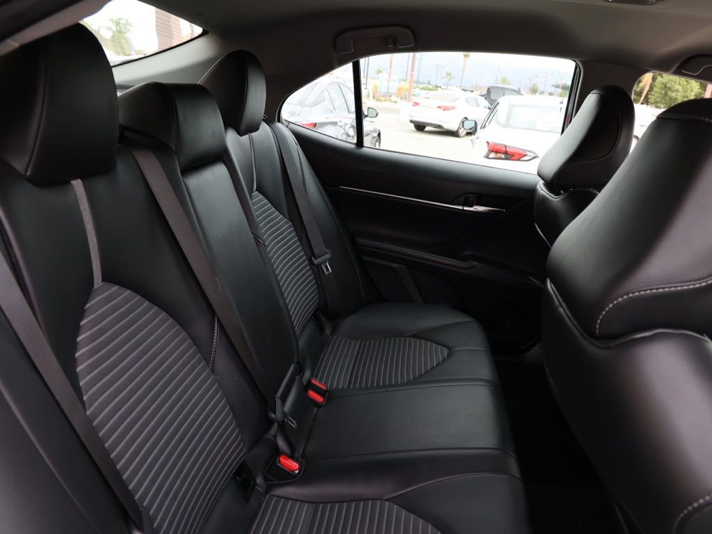 Used 2024 Toyota Camry SE FWD image 17