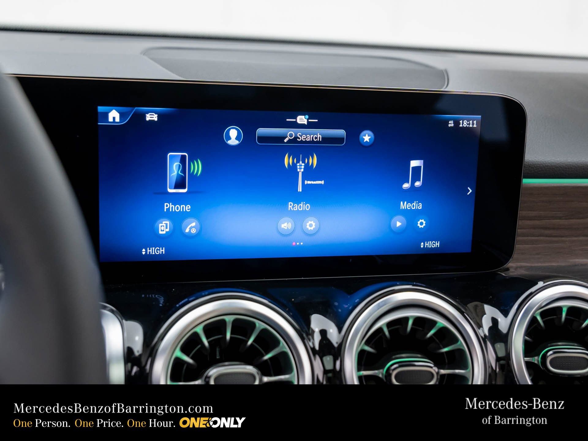 New 2026 Mercedes-Benz GLB 250 4MATIC image 26