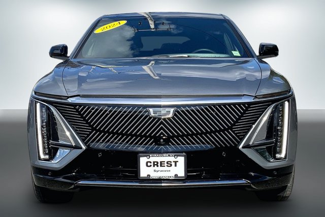Used 2024 Cadillac Lyriq Luxury AWD/4WD image 2