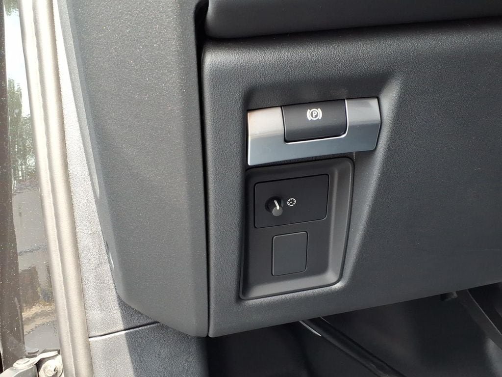 New 2026 Land Rover Defender 130 X AWD/4WD image 12