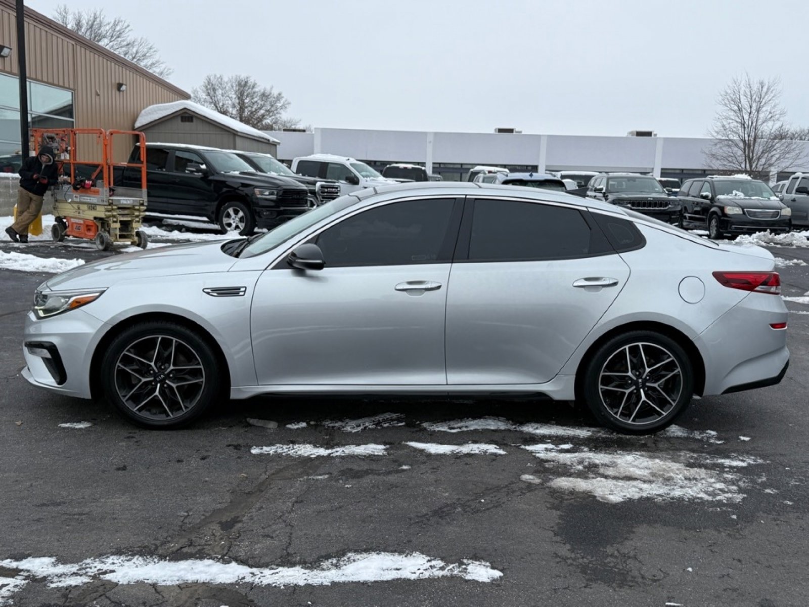 Used 2020 Kia Optima SE FWD image 5