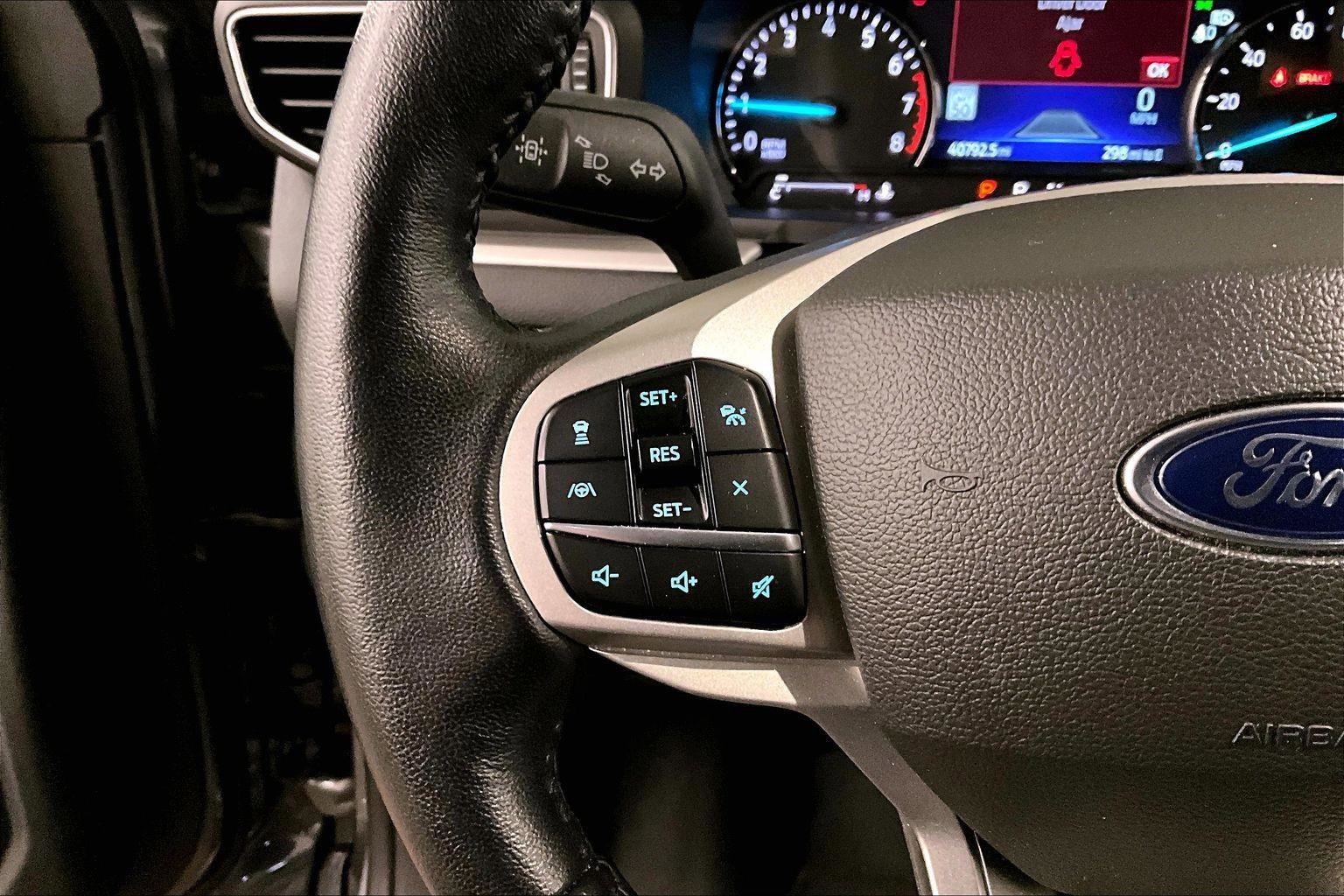 Used 2022 Ford Explorer XLT w/ Equipment Group 202A image 17