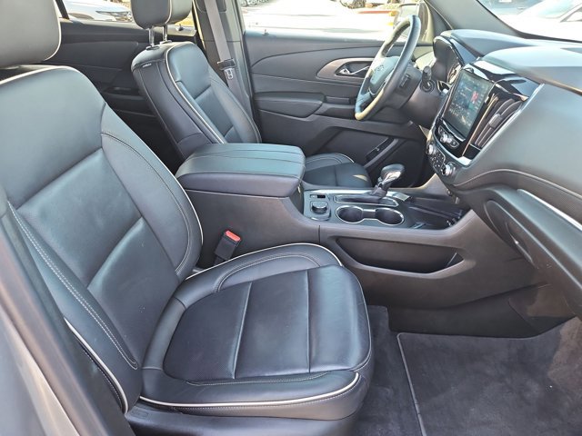 Used 2023 Chevrolet Traverse Premier w/ Redline Edition image 22