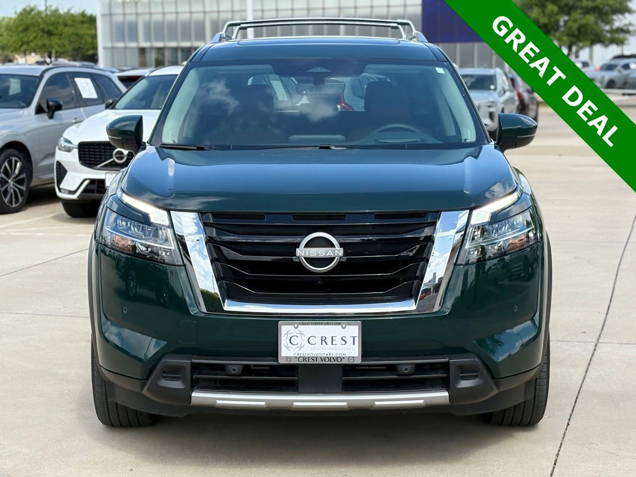 Used 2024 Nissan Pathfinder Platinum w/ Cargo Package image 4