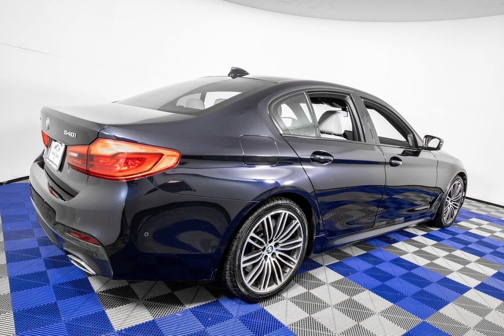 Used 2020 BMW 540i xDrive w/ M Sport Package image 5