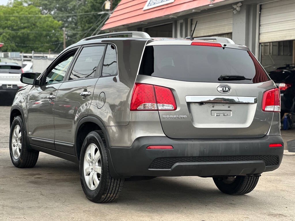 Used 2012 Kia Sorento LX w/ Convenience Pkg AWD/4WD image 9