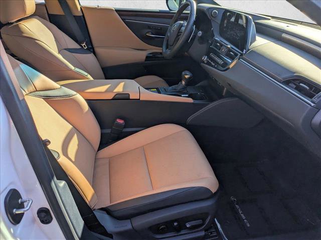 Used 2024 Lexus ES 350 w/ Premium Package image 20