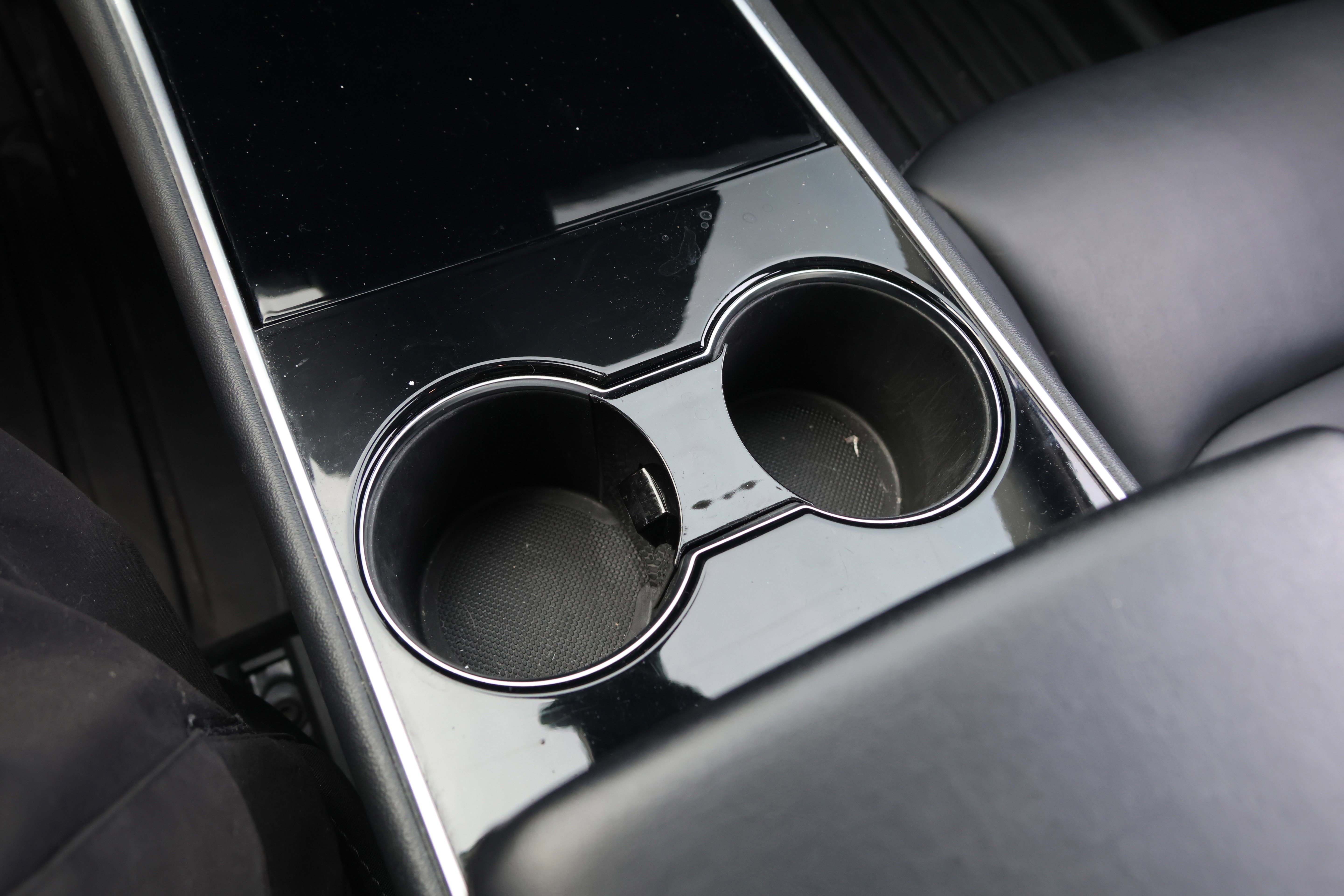 Used 2021 Tesla Model Y Long Range image 25