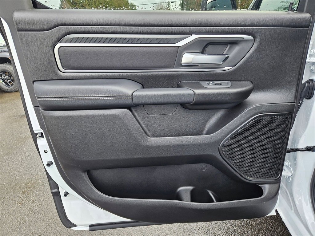 New 2026 RAM 1500 4x4 Crew Cab image 14