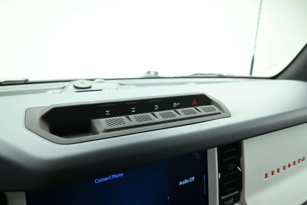 New 2026 Ford Bronco Heritage Edition AWD/4WD image 16