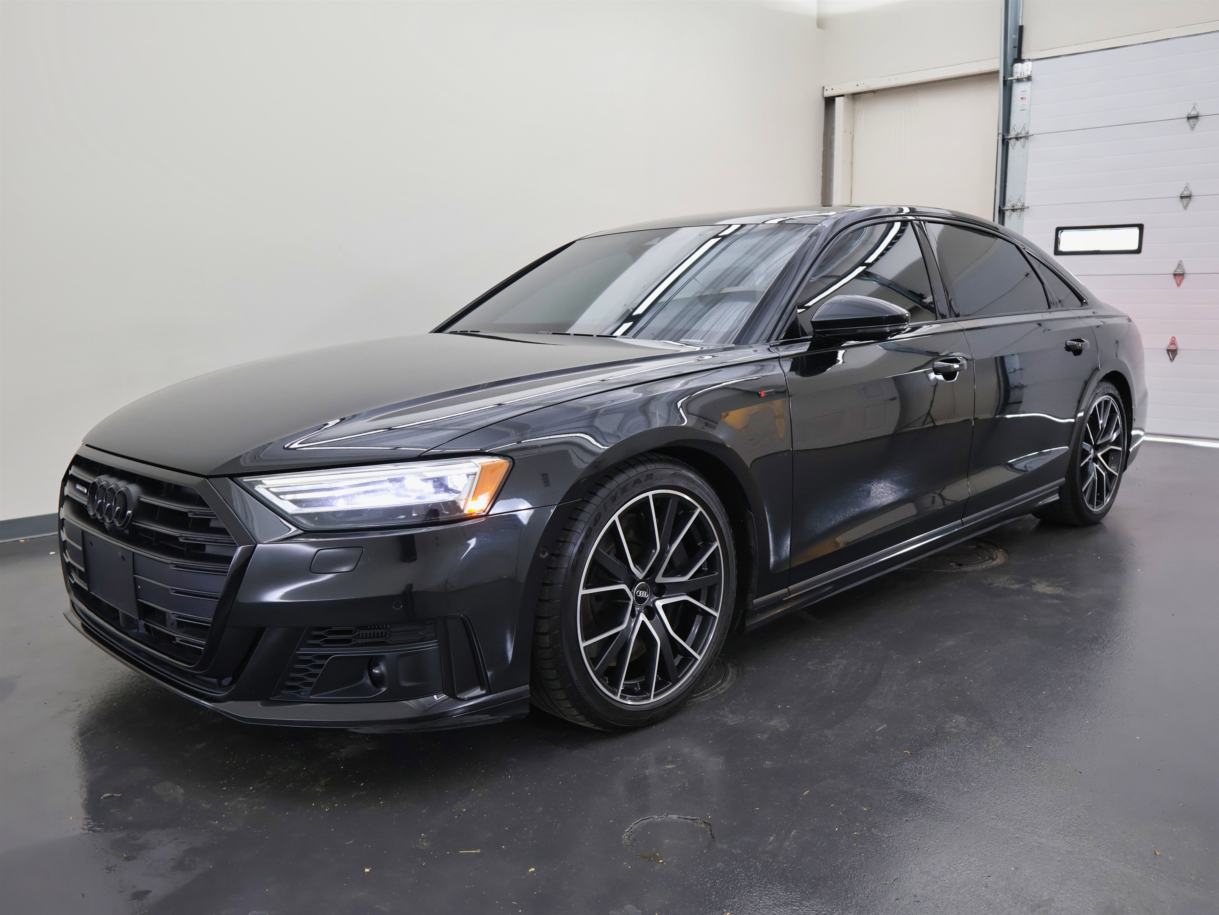 Used 2020 Audi A8 L 4.0T w/ Executive Package image 7