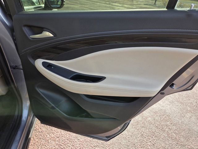 Used 2020 Buick Envision Preferred image 45